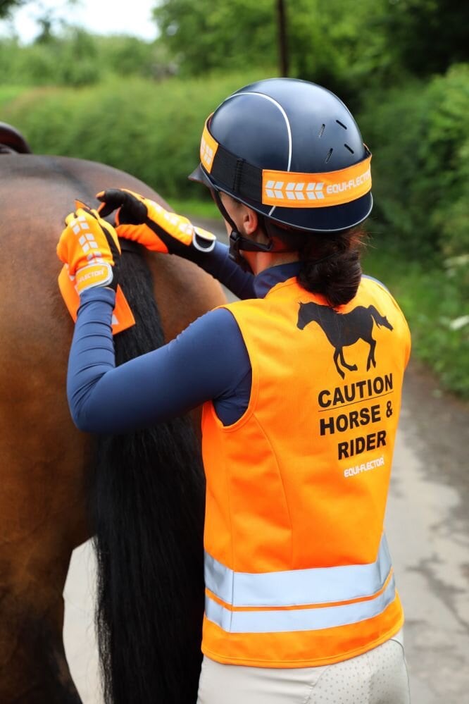 Dünne Reflexweste für Reiter von EQUI-FLECTOR® - Orange - Hogstaonline -  Hogsta Ridsport